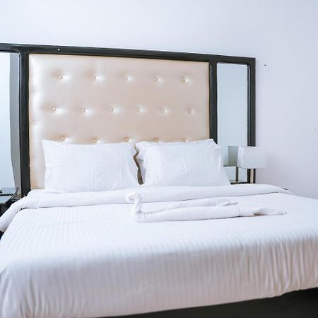 Les Residences De La Providence - Appart Hotel ยาอุนเด ภายนอก รูปภาพ