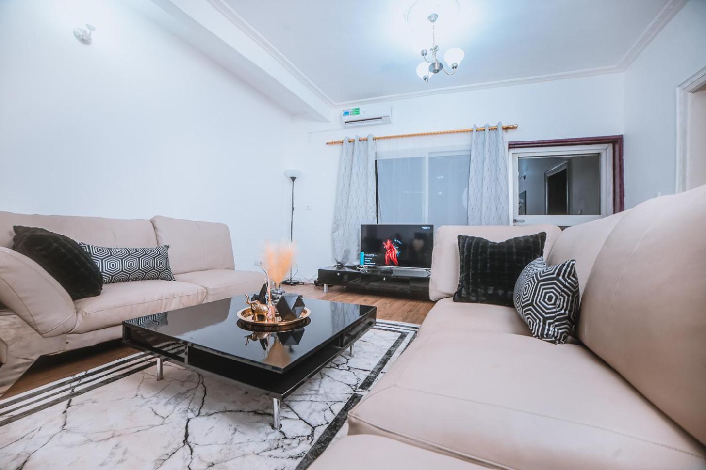 Les Residences De La Providence - Appart Hotel ยาอุนเด ภายนอก รูปภาพ