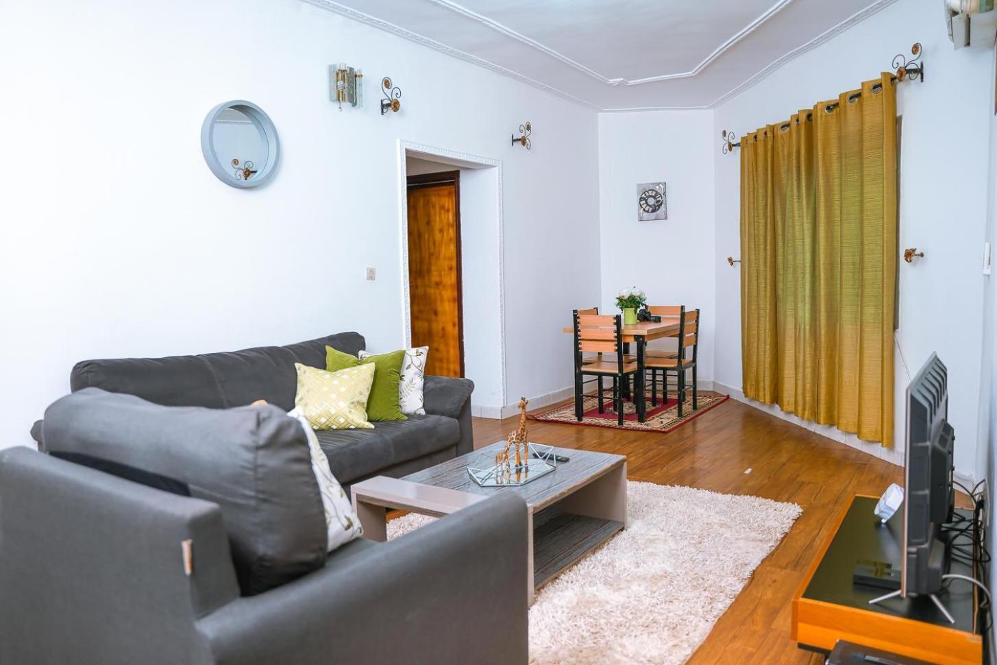Les Residences De La Providence - Appart Hotel ยาอุนเด ภายนอก รูปภาพ